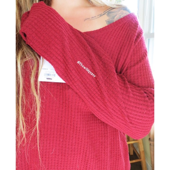 NWT Ultra soft maroon cable knit sweater 🍁 - Picture 5 of 6